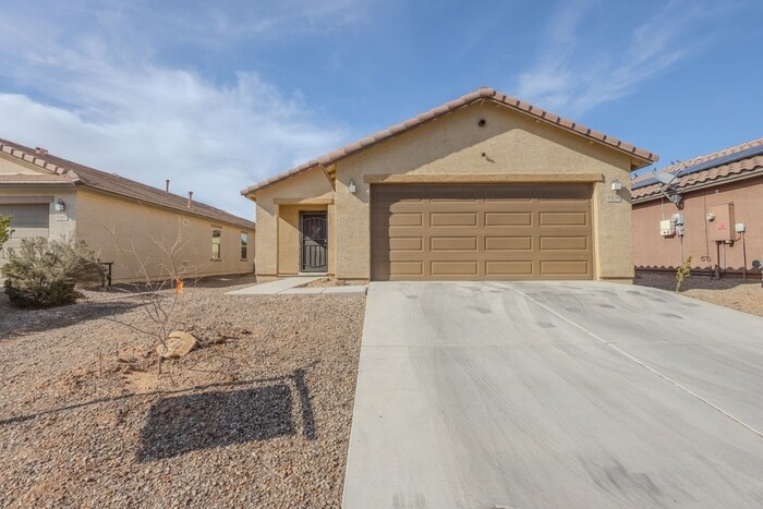 8556 W Magpie Pl in Tucson, AZ - Building Photo