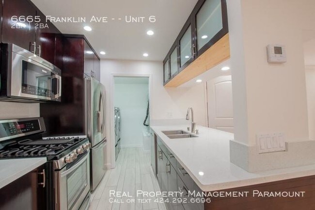 6665 Franklin Ave in Los Angeles, CA - Building Photo - Building Photo