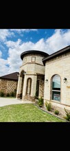 3873 Tolosa St in Brownsville, TX - Foto de edificio - Building Photo