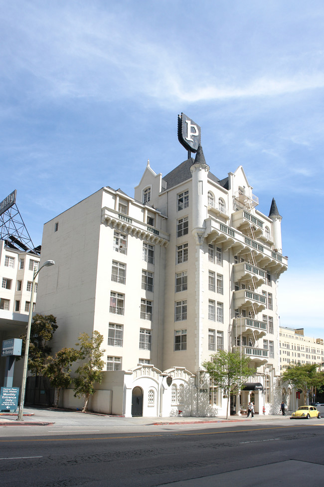 The Piccadilly in Los Angeles, CA - Foto de edificio - Building Photo