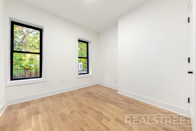 662 Nostrand Ave in Brooklyn, NY - Building Photo - Building Photo