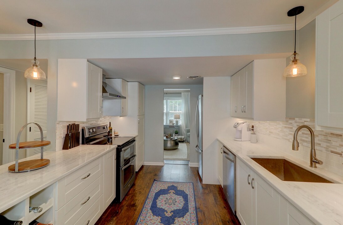 734 Inlet Dr in Mount Pleasant, SC - Foto de edificio