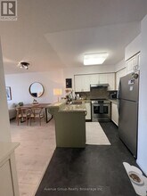 750 Bay St. in Toronto, ON - Building Photo - Building Photo