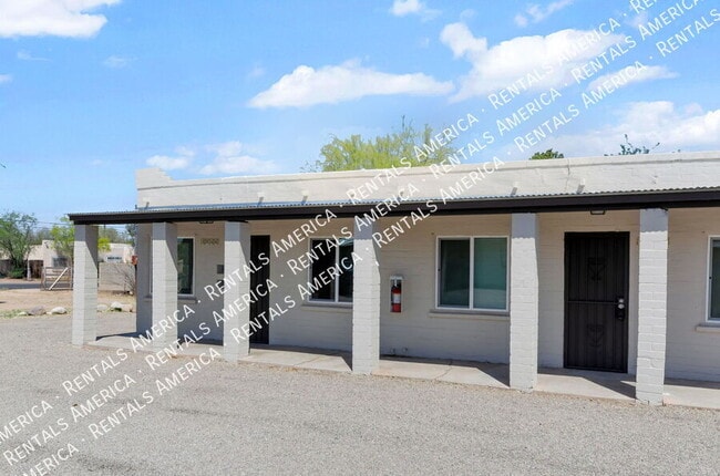 property at 3048 N Sparkman Blvd