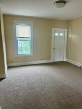 411 Main St in Wallingford, CT - Building Photo - Building Photo