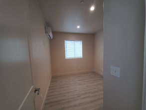 138 N Mildred Ave in King City, CA - Foto de edificio - Building Photo