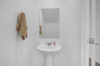 1175 Cabot Cliffs Dr in Daytona Beach, FL - Building Photo - Building Photo