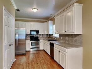 906 Crystal River in Montgomery, TX - Building Photo - Building Photo