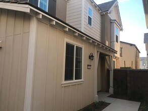 8649 Festival St in Chino, CA - Building Photo - Building Photo