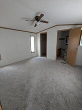 611 W Matthews St in Chillicothe, IL - Building Photo - Building Photo