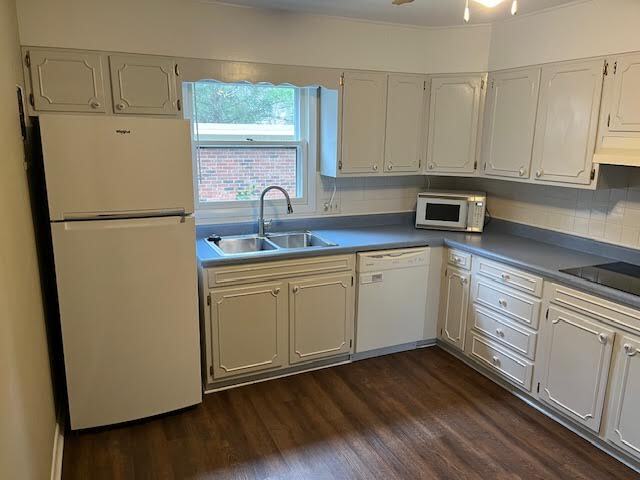 102 Boyd Dr in Flat Rock, NC - Building Photo - Building Photo