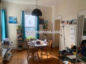 84 Walker St in Newton, MA - Building Photo - Building Photo