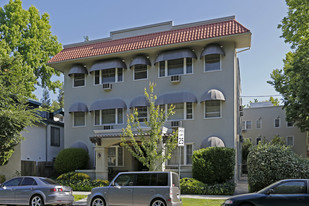 Crisler Apartments in Sacramento, CA - Foto de edificio - Building Photo