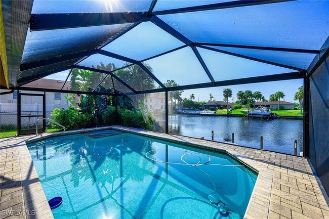 property at 1516 SE 20th St