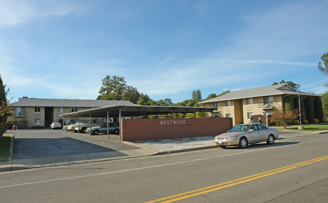 Westwood Apartments in Redding, CA - Building Photo - Building Photo