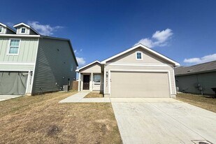 10627 Varmus Dr in Converse, TX - Building Photo