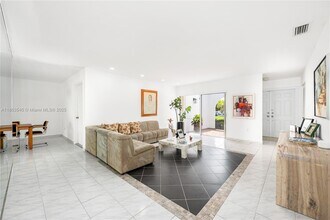12505 SW 22nd Terrace in Miami, FL - Building Photo - Building Photo