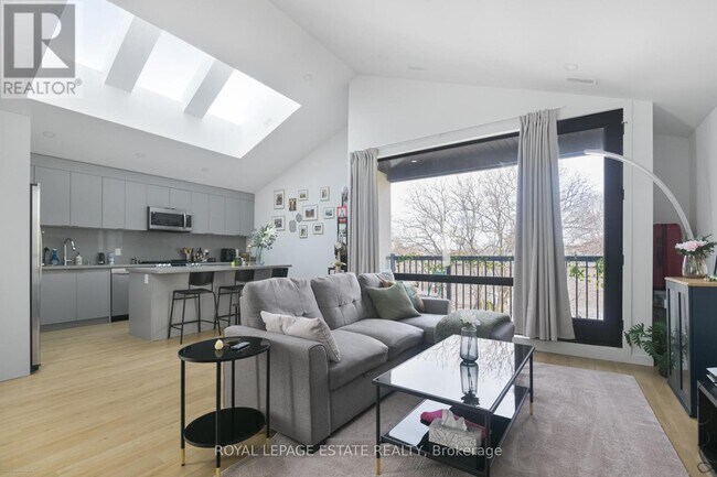 506 Scarborough Rd in Toronto, ON - Building Photo - Building Photo