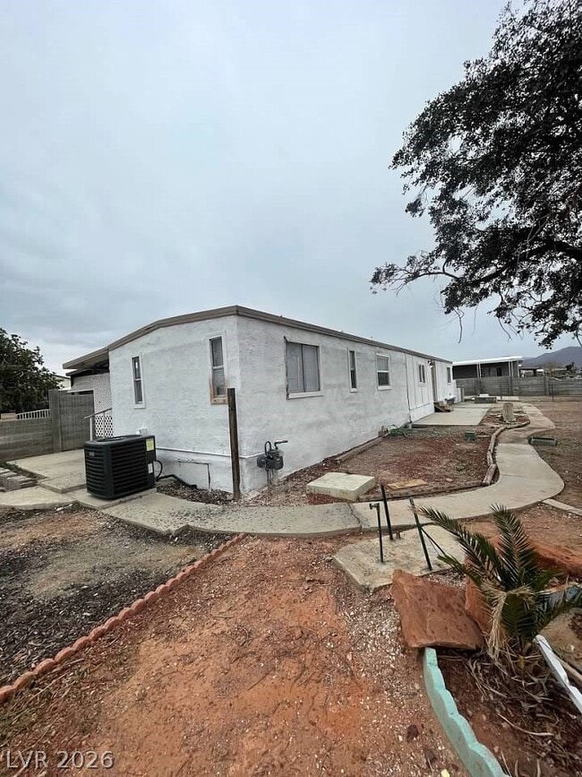 1121 Pawnee Ln in Henderson, NV - Building Photo - Building Photo