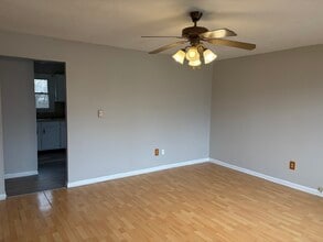 2900 Mount McKinley Way in Lexington, KY - Foto de edificio - Building Photo