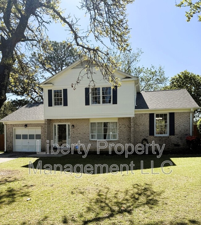 property at 5406 Leesburg Ct
