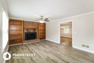 6348 Phillips Pl in Lithonia, GA - Building Photo - Building Photo