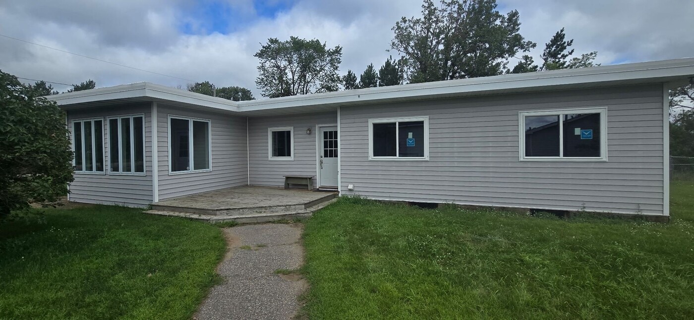 316 Wilson Ave SE in Bemidji, MN - Building Photo