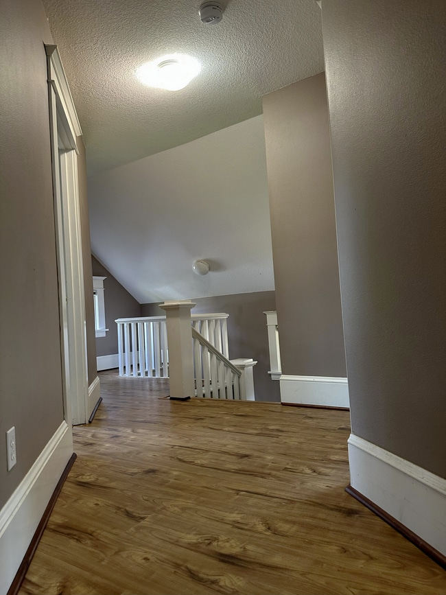 8450 SE Harney St in Portland, OR - Foto de edificio - Building Photo