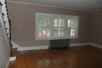 68 Walnut Hill Rd in Newton, MA - Building Photo - Building Photo