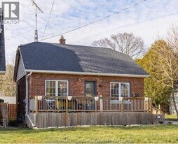 41 Alexandra Ave in Chatham, ON - Building Photo