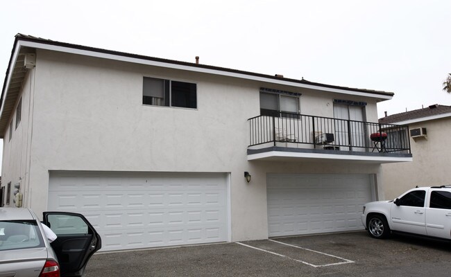 13561 Arizona St in Westminster, CA - Building Photo - Building Photo