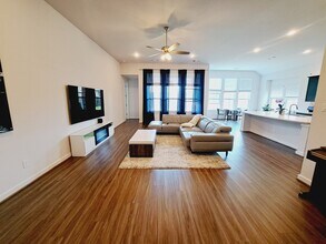 4315 Hood Park Dr in Round Rock, TX - Foto de edificio - Building Photo