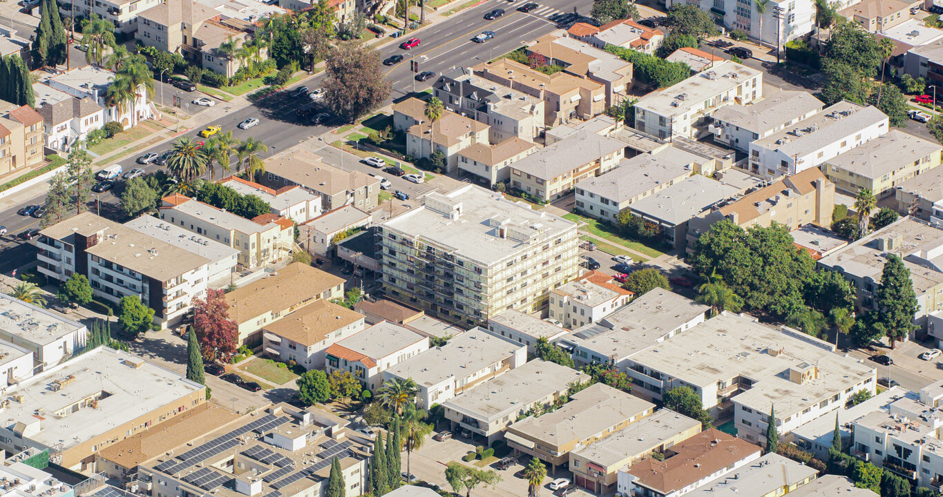 1021-1025 S Shenandoah St in Los Angeles, CA - Building Photo