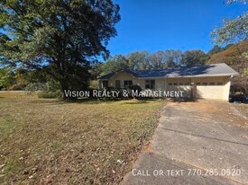 1738 Hays Mill Rd in Carrollton, GA - Building Photo