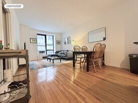 117 W 58th St in New York, NY - Building Photo