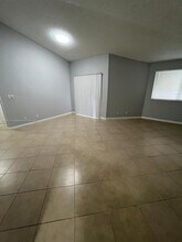9899 Westview Dr in Coral Springs, FL - Foto de edificio - Building Photo