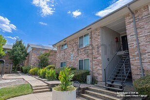 8087 Meadow Rd in Dallas, TX - Building Photo