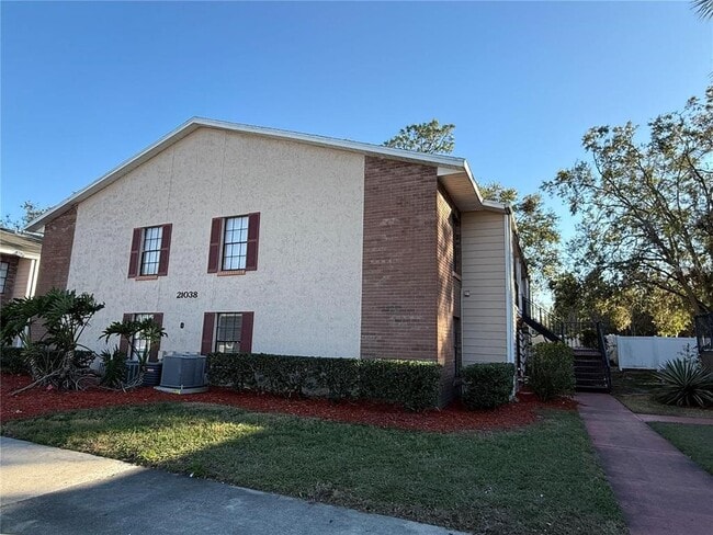 21038 Voyager Blvd in Land O Lakes, FL - Building Photo - Building Photo