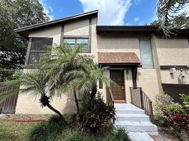 2101 Bayberry Dr in Pembroke Pines, FL - Building Photo