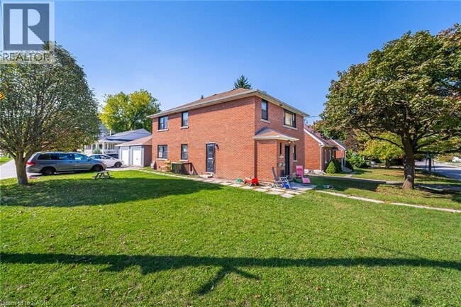 property at 21 Beverley St.