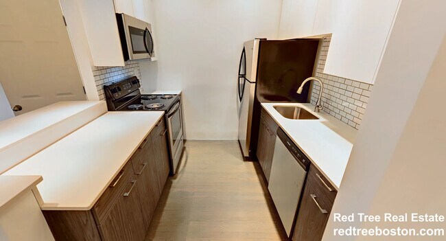 property at 55 Queensberry St