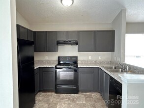 3335 Alderknoll Ct in Charlotte, NC - Building Photo - Building Photo