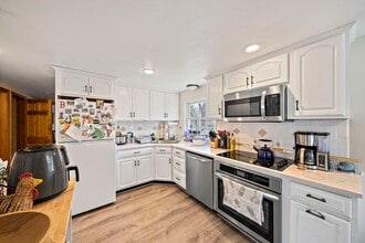 95 Oriole Rd in Stoughton, MA - Building Photo - Building Photo