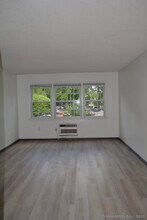 34 Padanaram Ave in Danbury, CT - Building Photo - Building Photo
