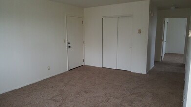 106 N Holmen Dr, Unit 3 in Holmen, WI - Building Photo - Building Photo