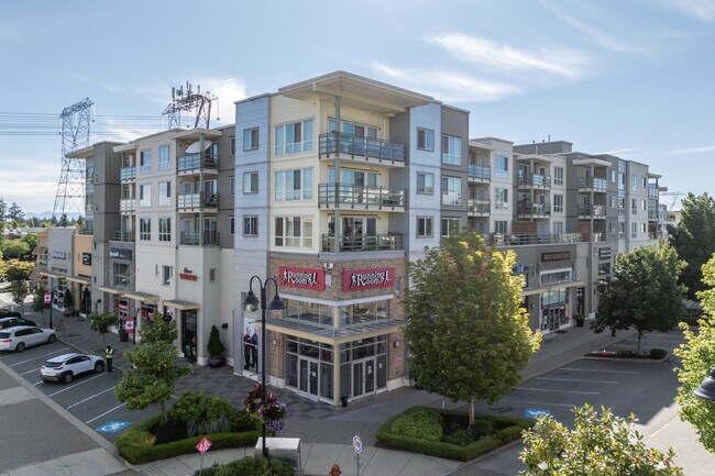 15745 Croydon Dr in Surrey, BC - Building Photo - Building Photo