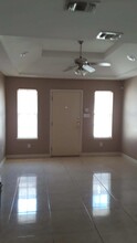 4221 W La Guardia Ln, Unit #3 in Edinburg, TX - Building Photo - Building Photo