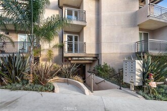 1941 Waltonia Dr, Unit 205 in Montrose, CA - Building Photo - Building Photo