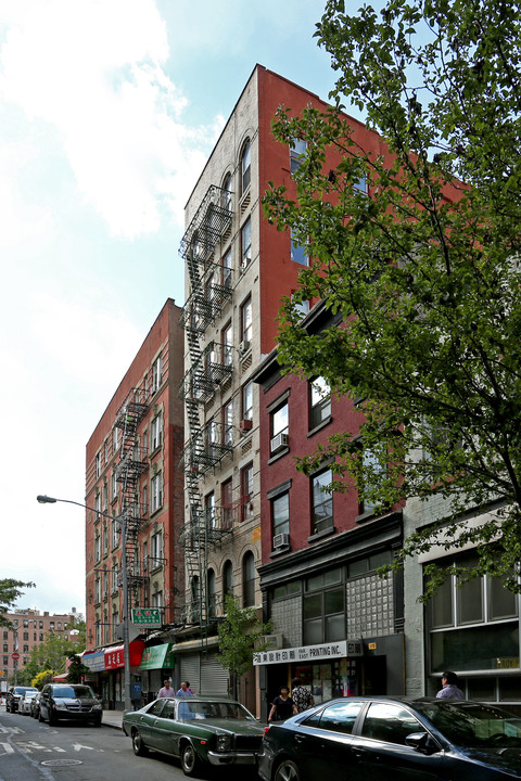 117 Hester St in New York, NY - Building Photo