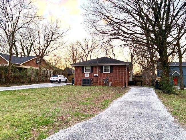 3805 Burrus St in Nashville, TN - Building Photo - Building Photo